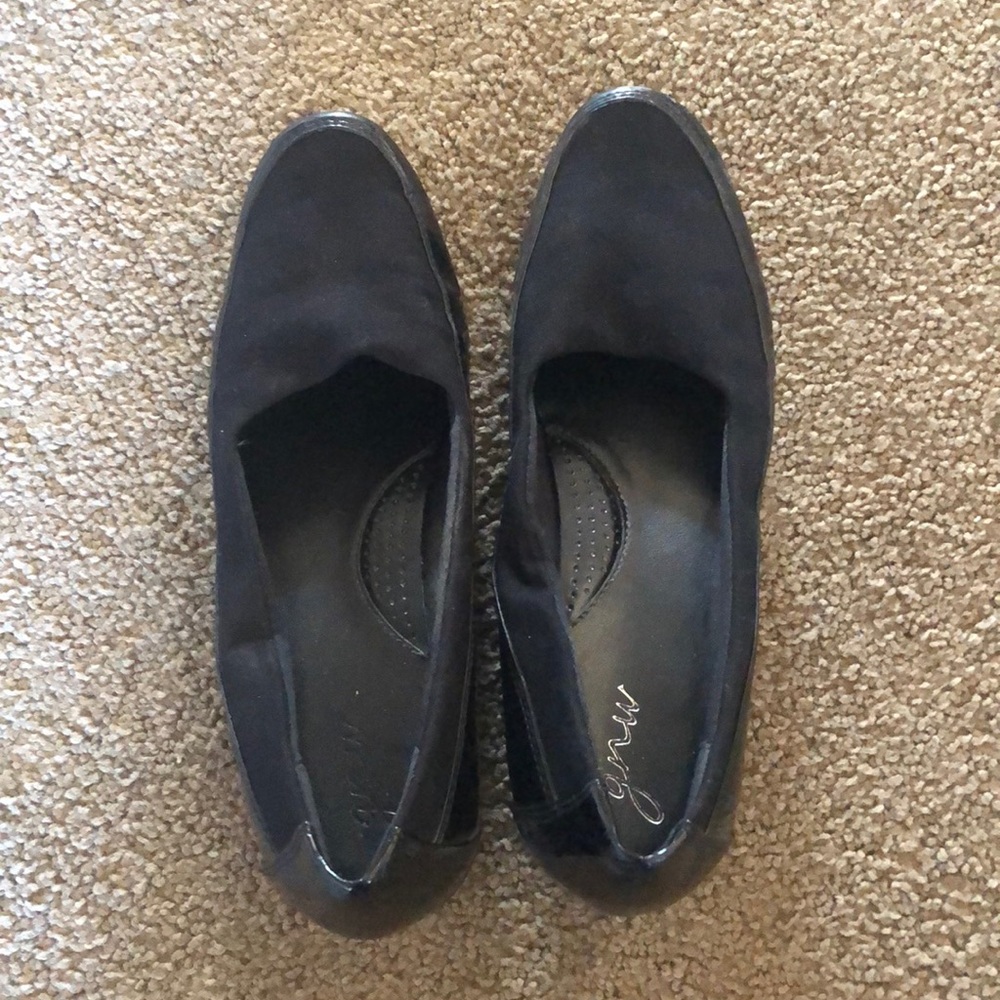 Black flats